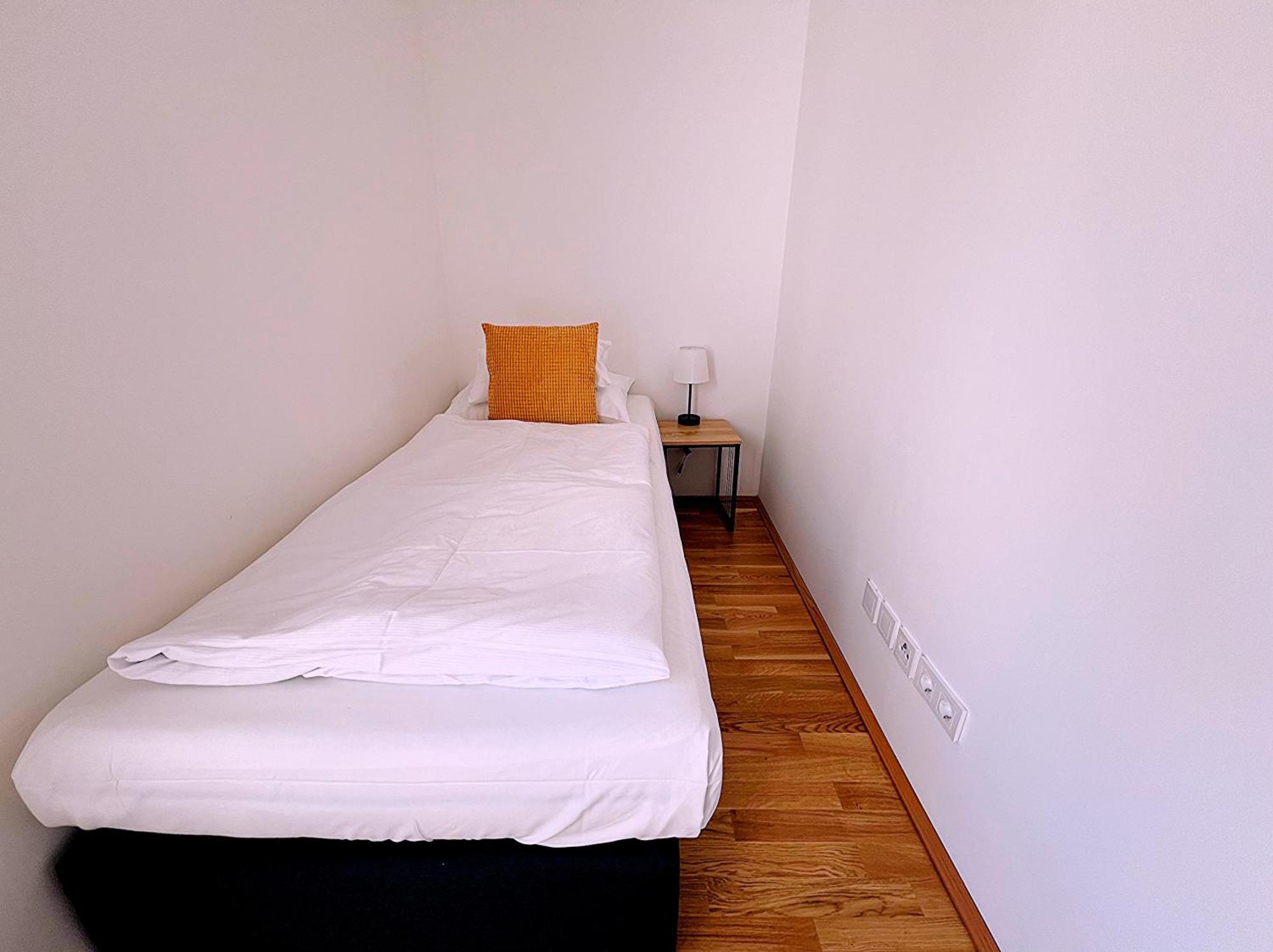 Modern, New, Next To Metro - Gg13 Apartments Відень Номер фото